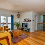 Ocean View Villa *
